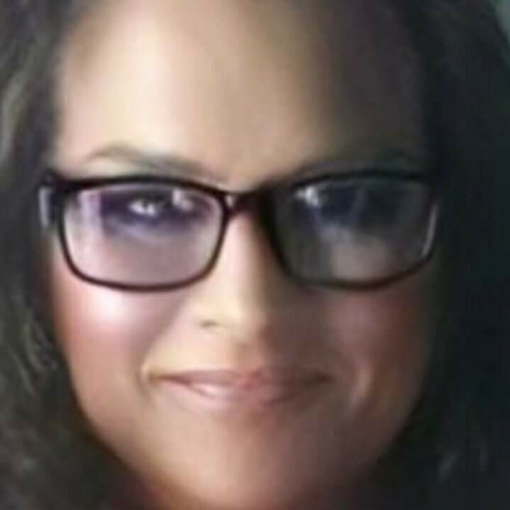 Meet your Posher, Deana